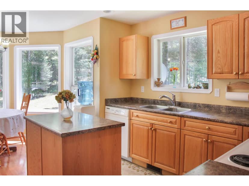 4775 MONEEYAW ROAD, 108 Mile Ranch, photo 6