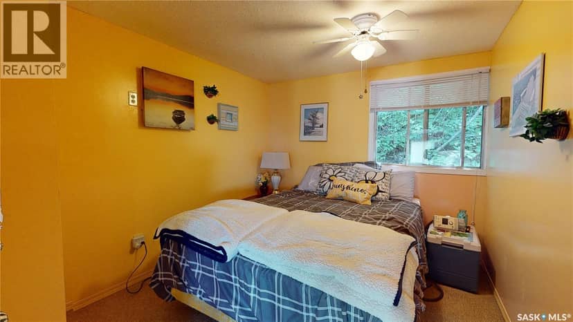 211 Osment AVENUE — photo 17 of 40