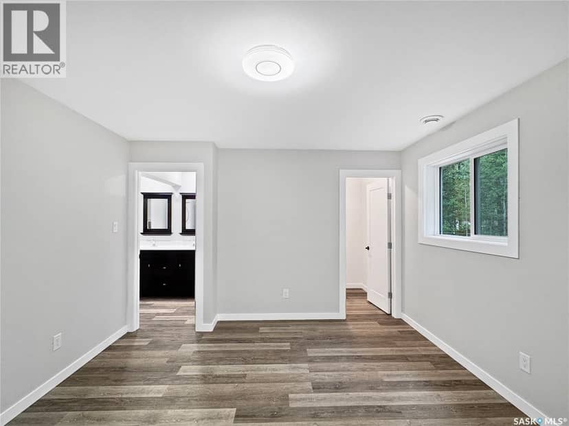 720 Railway STREET — photo 10 of 28