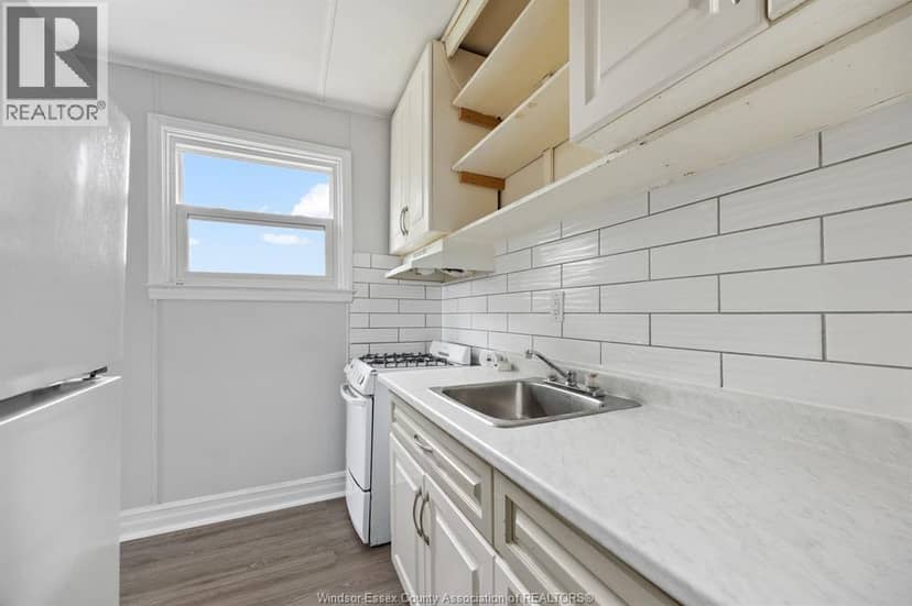 374 Campbell — photo 4 of 16