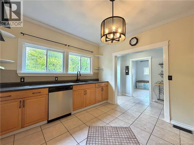 315 St John Street — photo 15 of 37