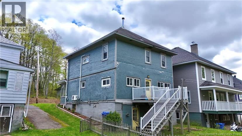 315 St John Street — photo 4 of 37
