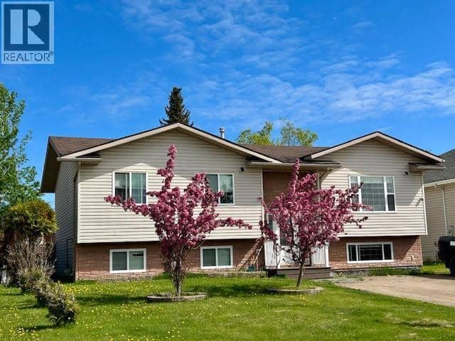 5227 HALLMARK CRESCENT, Fort Nelson