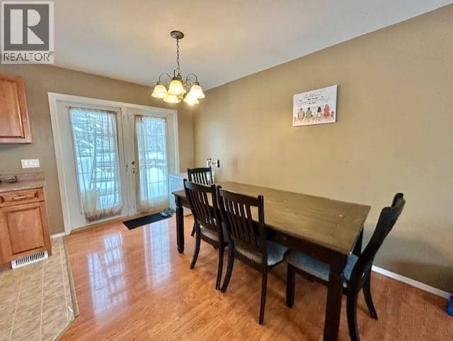5227 HALLMARK CRESCENT, Fort Nelson, photo 4