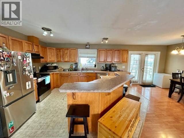 5227 HALLMARK CRESCENT, Fort Nelson, photo 7