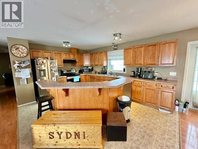 5227 HALLMARK CRESCENT, Fort Nelson, photo 3