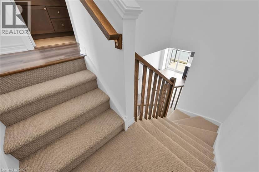 120 COURT Drive Unit# 35 — photo 28 of 40