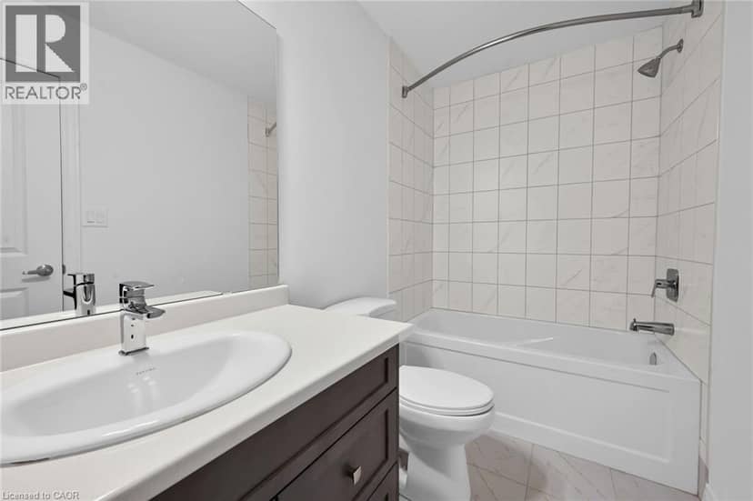 120 COURT Drive Unit# 35 — photo 25 of 40