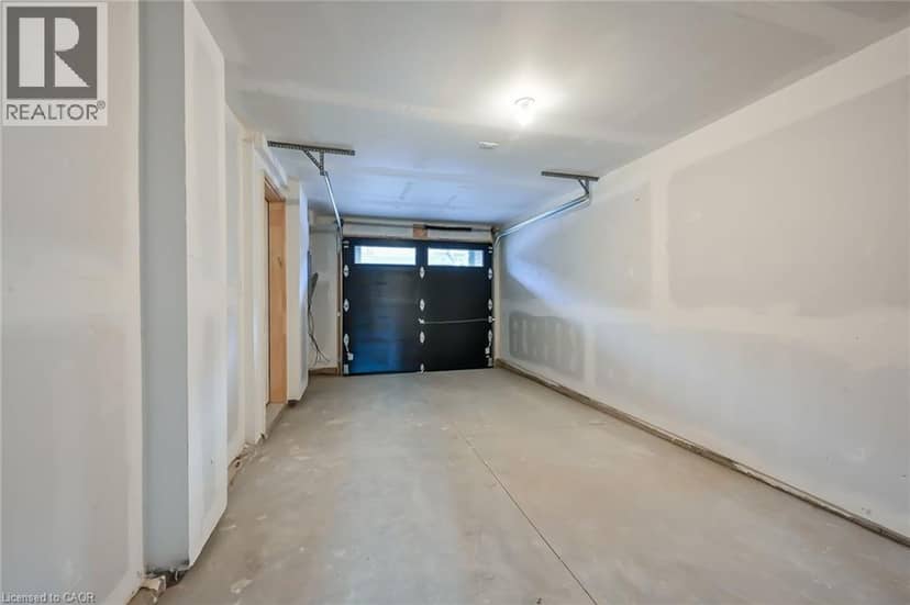 120 COURT Drive Unit# 35 — photo 39 of 40