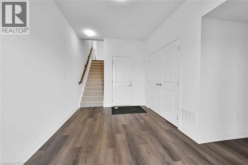 120 COURT Drive Unit# 35 — photo 33 of 40