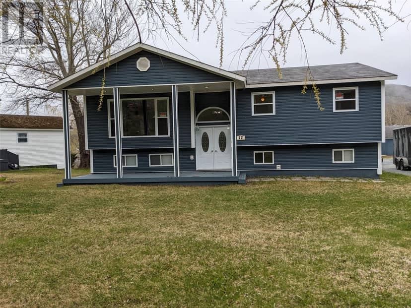 12 Forest Road — photo 1 of 40
