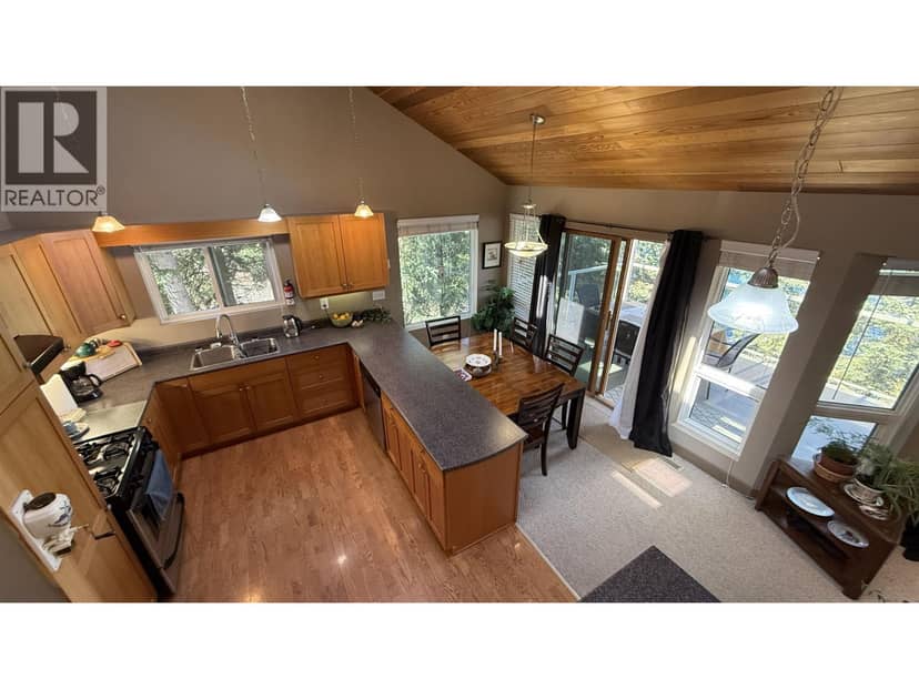 8187 COTTONWOOD BAY ROAD, Bridge Lake, photo 7