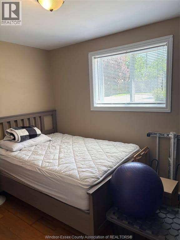 2290 Daytona Avenue — photo 5 of 16