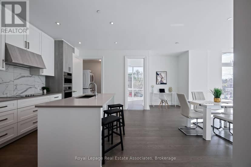 209 - 42 Mill Street — photo 5 of 40