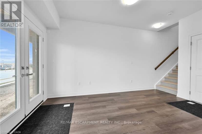 35 - 120 Court Drive — photo 34 of 40