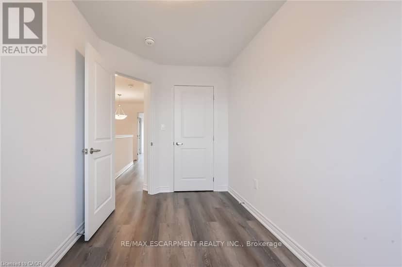 35 - 120 Court Drive — photo 37 of 40