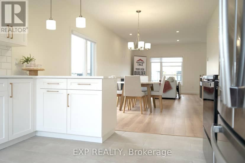 242 Queen Street — photo 12 of 19