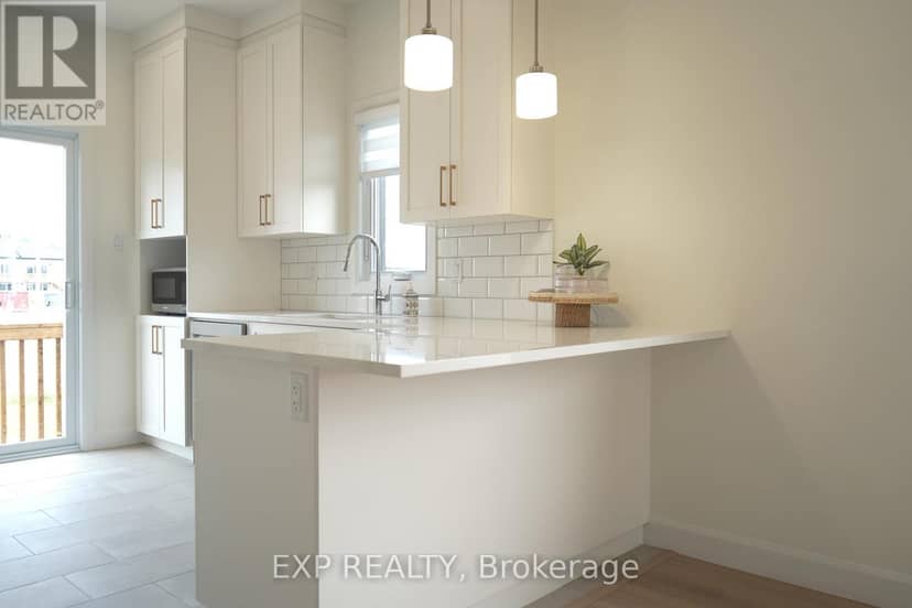 242 Queen Street, North Dundas, photo 7