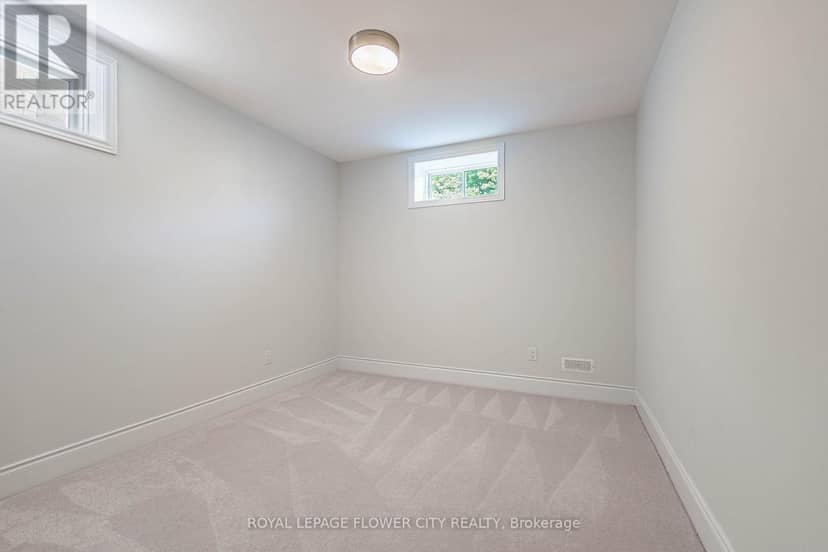 14 Richard Oxtoby Road — photo 10 of 40