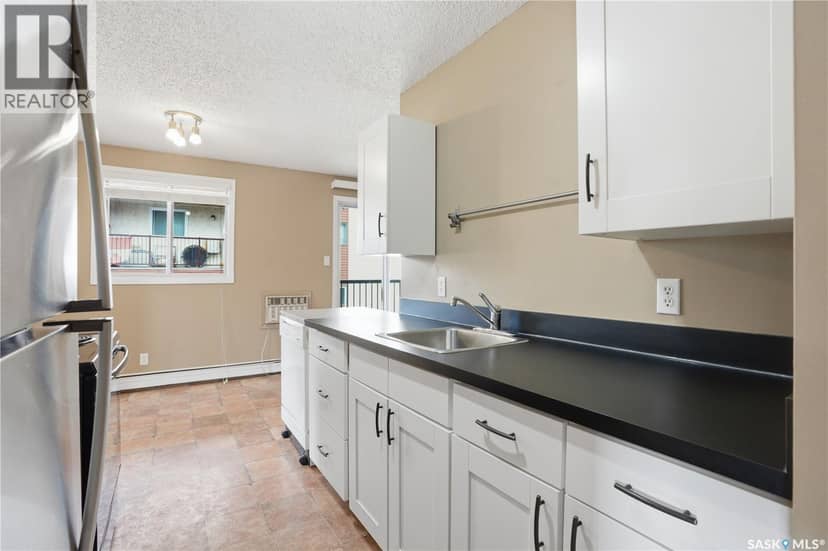 208B 4040 8th STREET E — photo 11 of 30