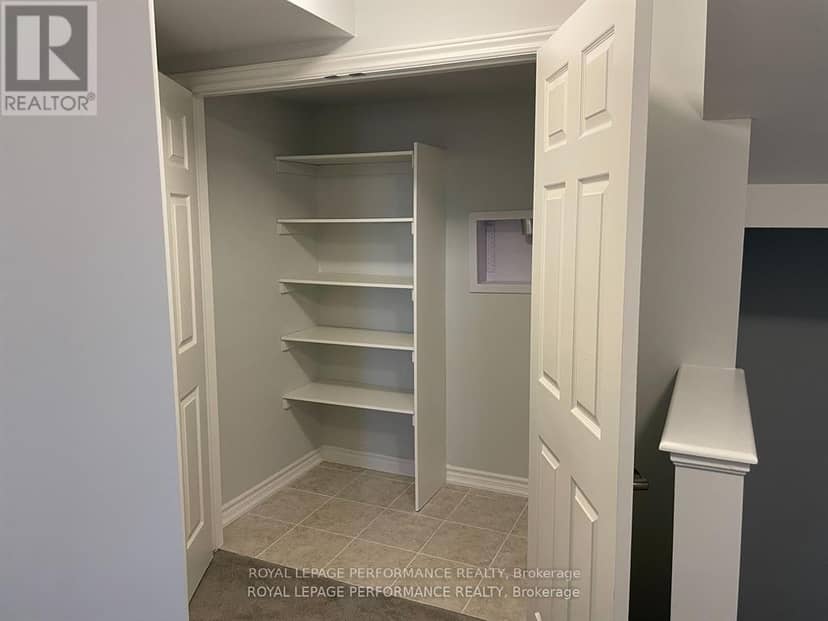 704 Kizis Private — photo 13 of 17