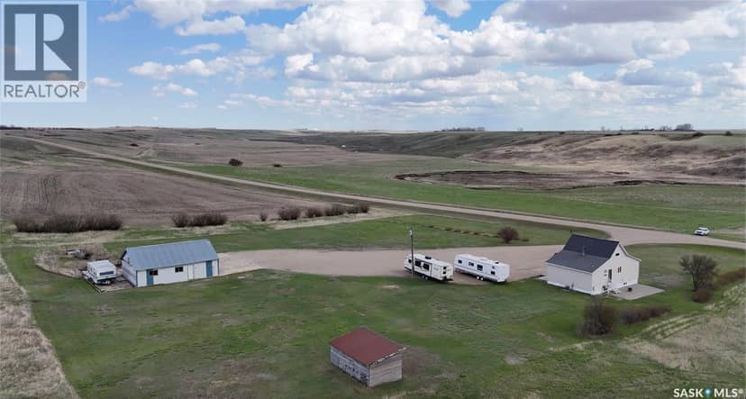 East Craik Acreage — photo 10 of 40