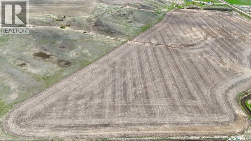 East Craik Acreage — photo 14 of 40
