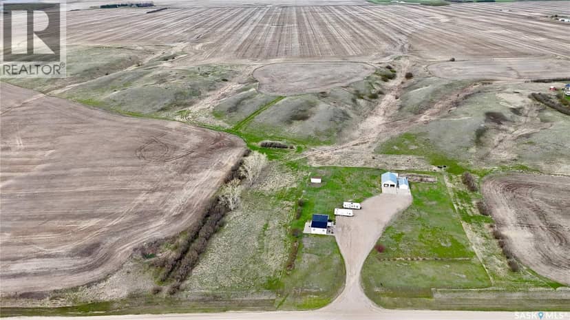 East Craik Acreage — photo 17 of 40