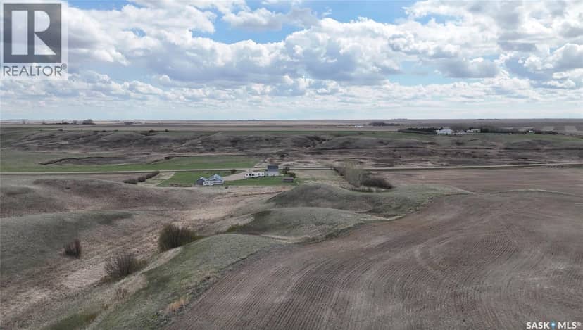 East Craik Acreage — photo 18 of 40
