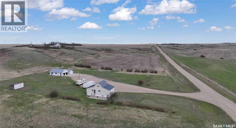 East Craik Acreage — photo 9 of 40