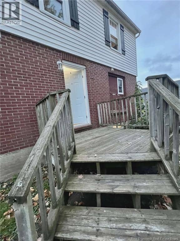 303 McLaughlin Drive — photo 2 of 14