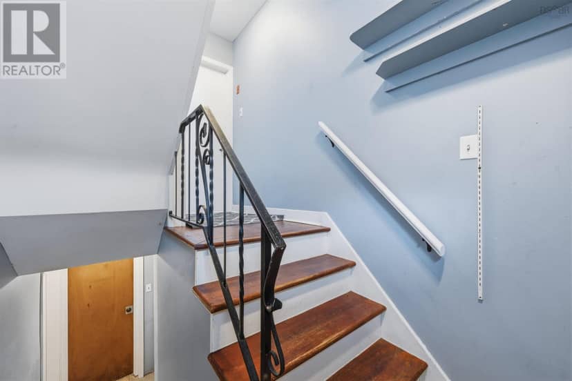 55 & 55 1/2 Glenwood Avenue — photo 17 of 27