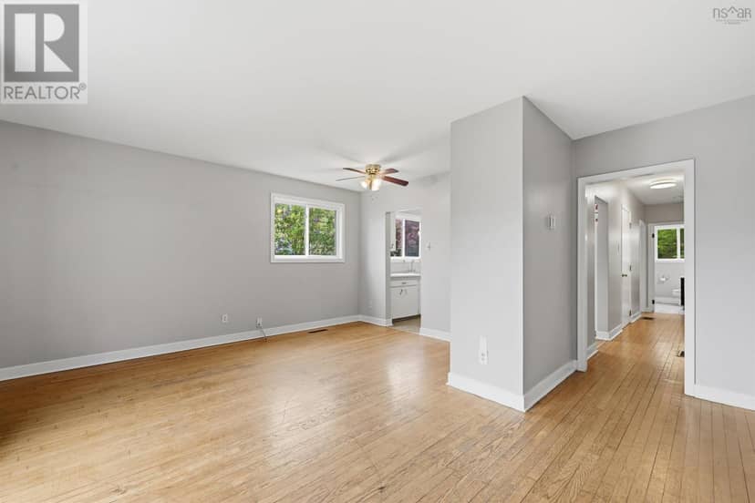55 & 55 1/2 Glenwood Avenue — photo 4 of 27