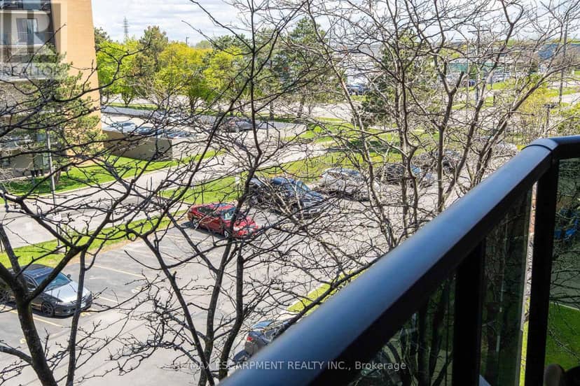 401 - 9 Bonheur Court — photo 8 of 26