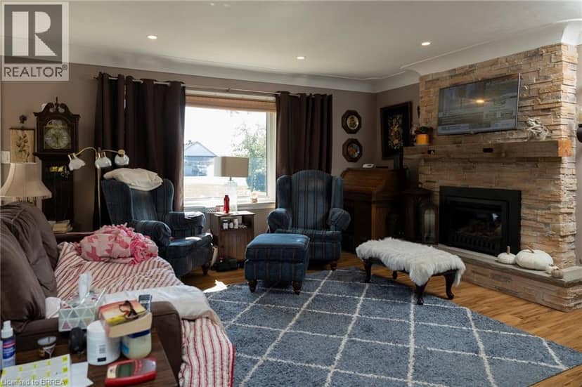 206 KING Street — photo 14 of 28