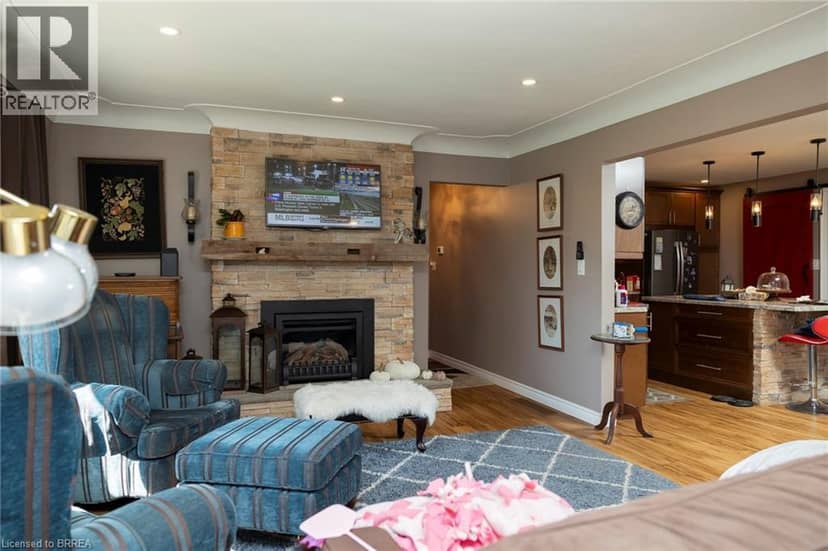 206 KING Street — photo 16 of 28