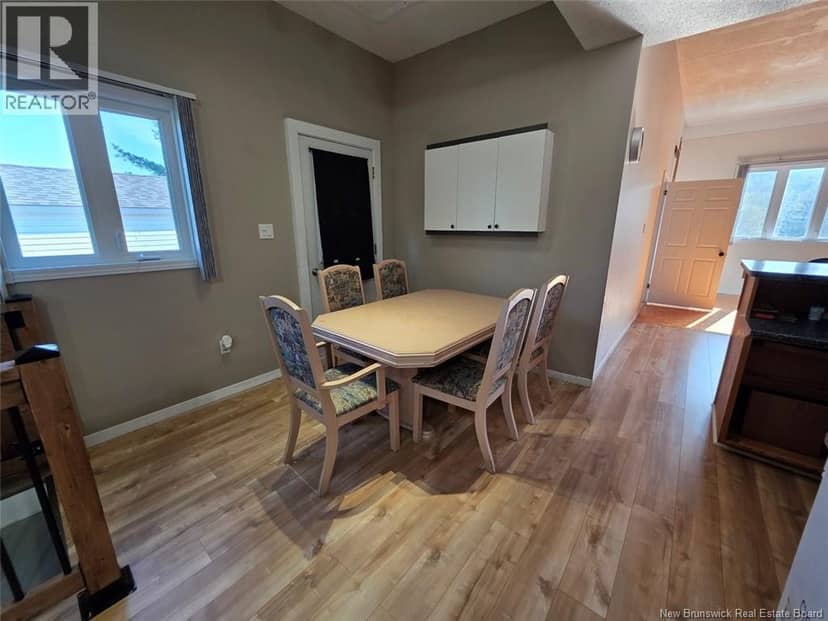 386 Davis Road — photo 11 of 40
