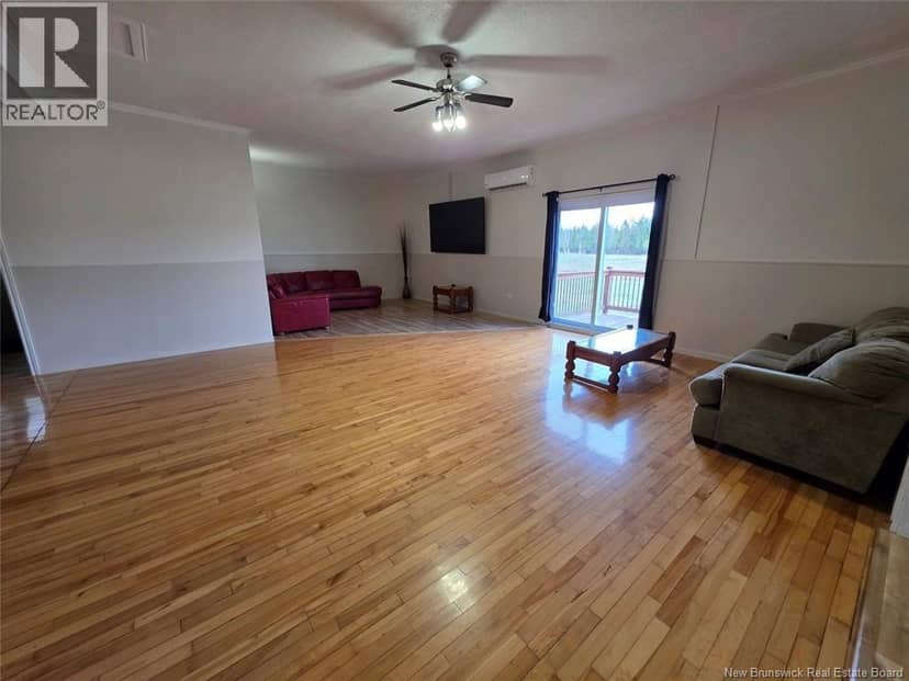 386 Davis Road — photo 16 of 40