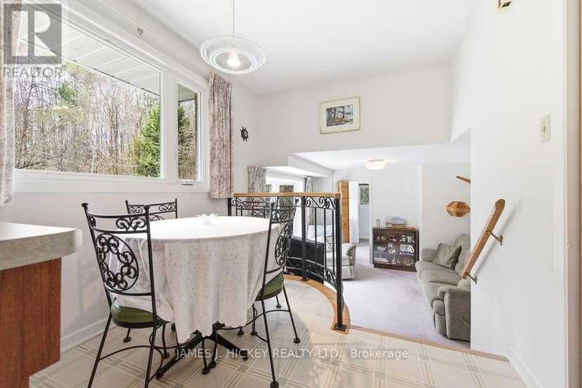 250 Thomas Street — photo 24 of 40