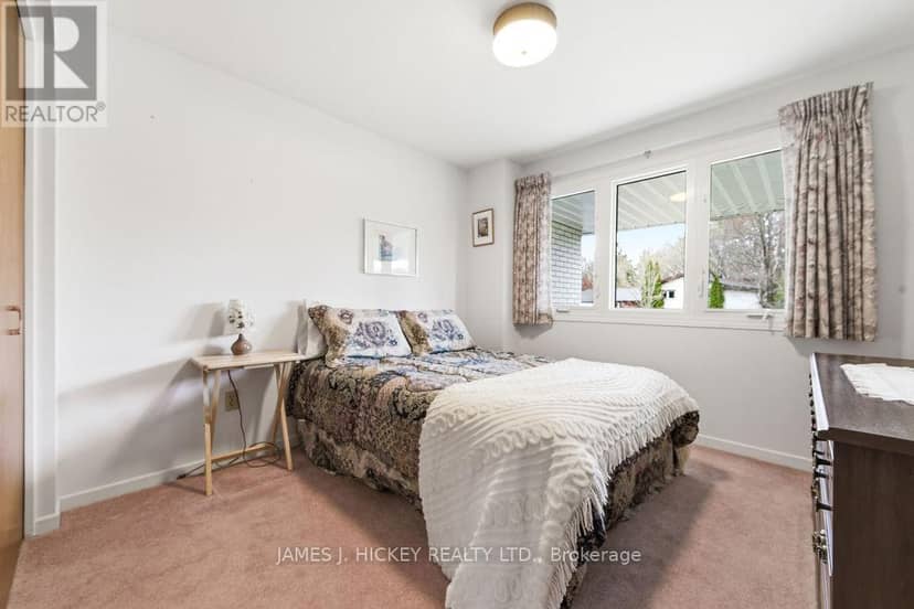 250 Thomas Street — photo 37 of 40