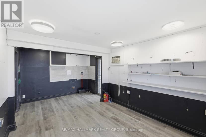 912 St Laurent Boulevard S — photo 12 of 40