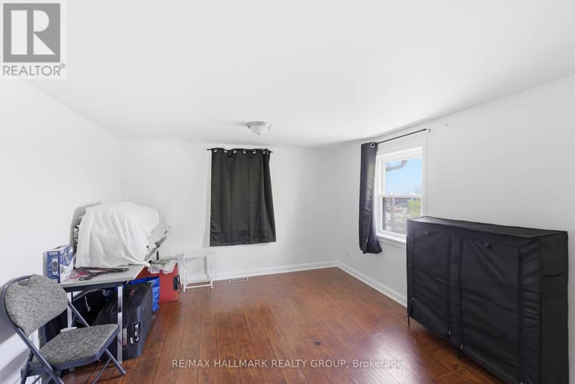 912 St Laurent Boulevard S — photo 31 of 40