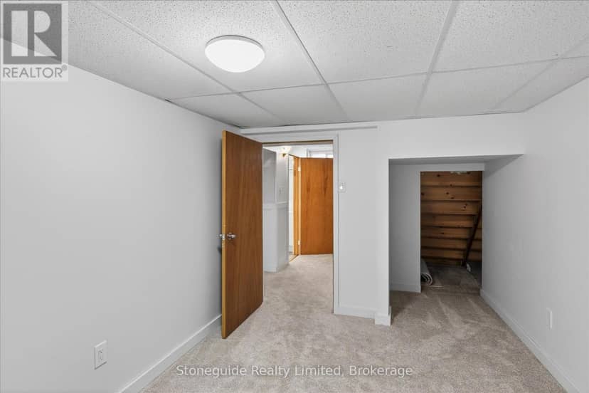 667 Skyline Road — photo 32 of 40