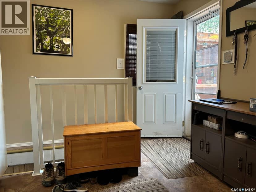 301 Tavistock AVENUE — photo 14 of 40