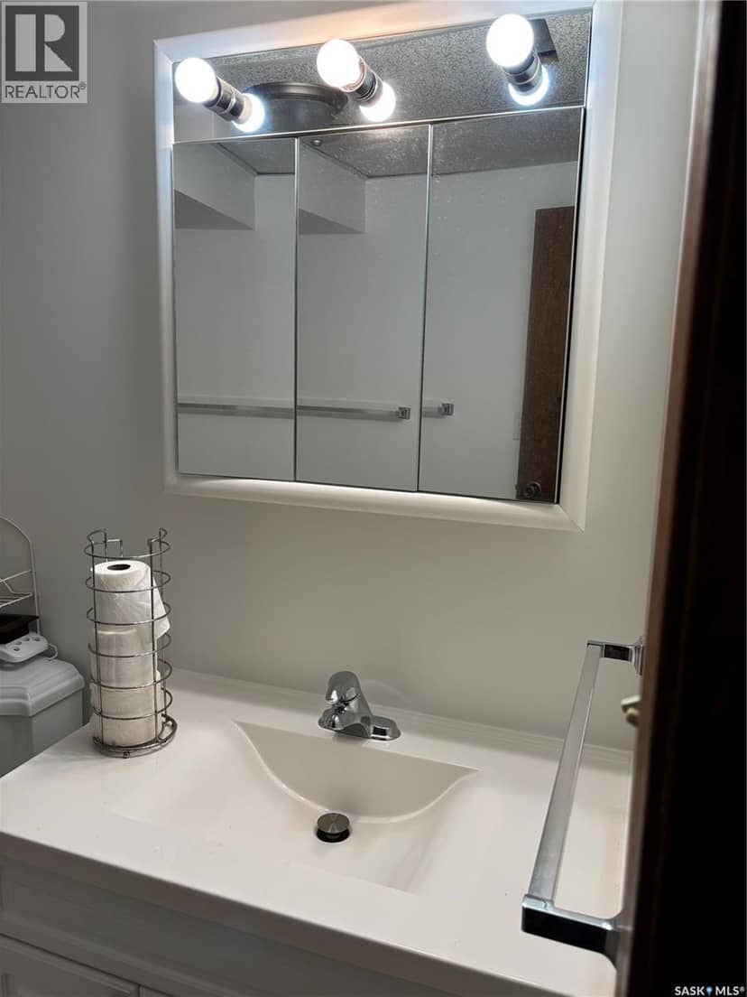 301 Tavistock AVENUE — photo 27 of 40