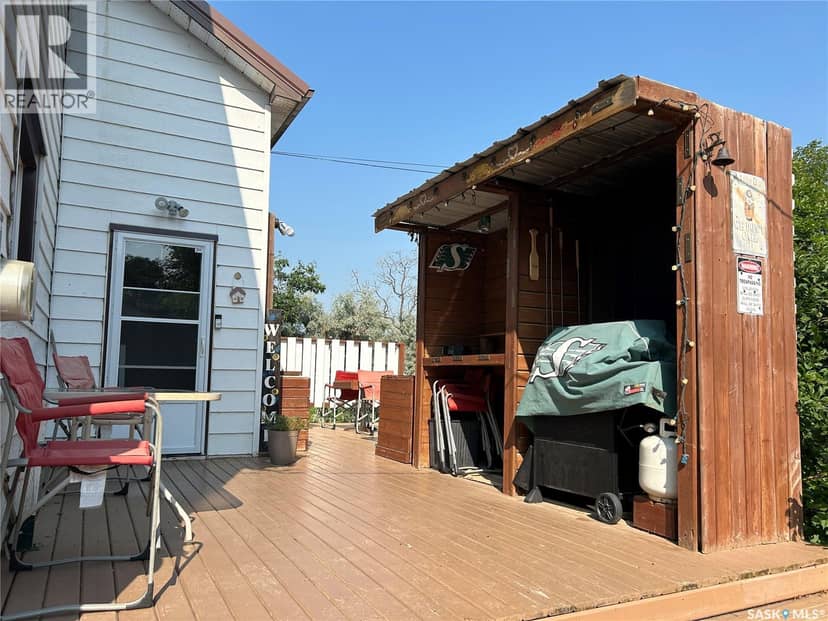 301 Tavistock AVENUE — photo 33 of 40