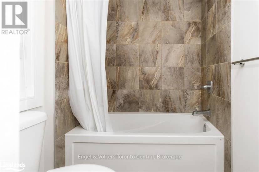 364 Yellow Birch Crescent — photo 22 of 40