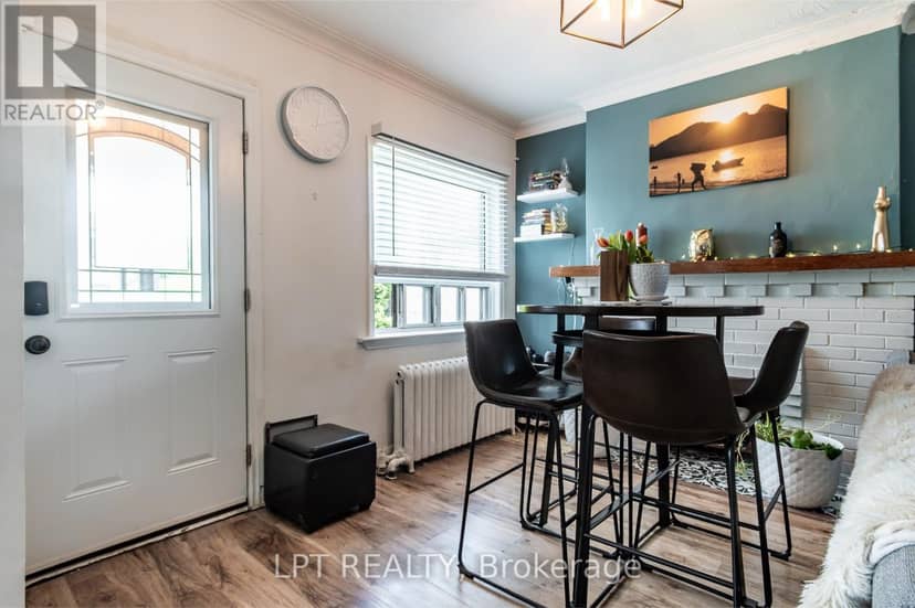 541 Vaughan Road — photo 5 of 29