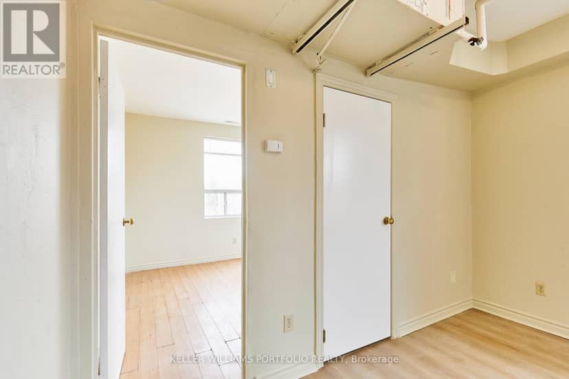 1395 Gerrard Street E — photo 24 of 40