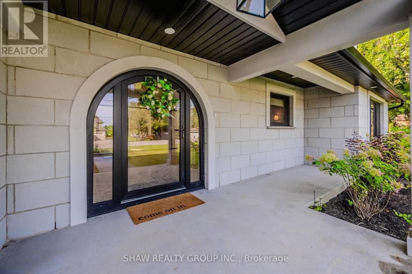 2143 Bleams Road, Wilmot, photo 5